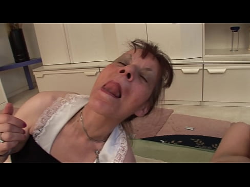 ❤️ To bestemødre og en bestefar har en trekant ❤️ Jævla video hos oss no.porn-mate.ru ❌️