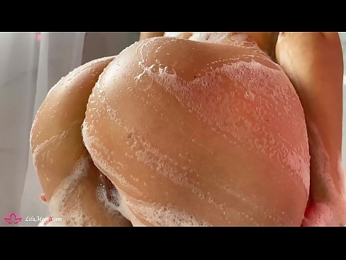 ❤️ Brunette onanerer fitte med vibrator til intens orgasme i dusjen ❤️ Jævla video hos oss no.porn-mate.ru ❌️