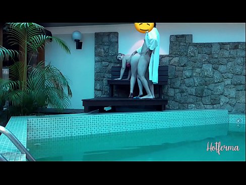 ❤️ Sjef inviterer hushjelp til bassenget, men kunne ikke motstå en varm ❤️ Jævla video hos oss no.porn-mate.ru ❌️