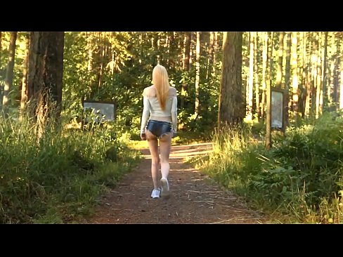 ❤️ Vakker kvinne beveger seg sakte, ikke nakenvideo ❤️ Jævla video hos oss no.porn-mate.ru ❌️